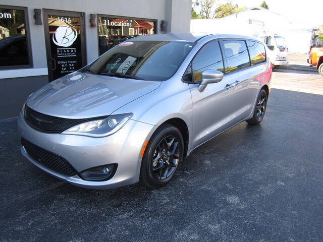 Silver 2019 Chrysler Pacifica Touring Plus Touring Plus 4dr Mini-Van 2