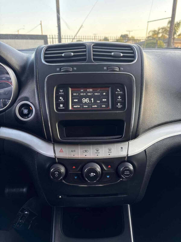 2018 Dodge Journey SE