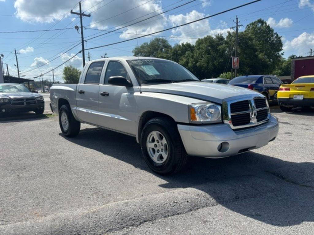 Gray 2005 Dodge Dakota SLT 4dr Quad Cab SLT RWD SB 1
