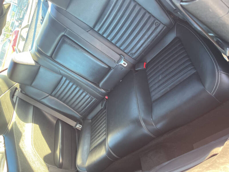 2013 Dodge Challenger SXT