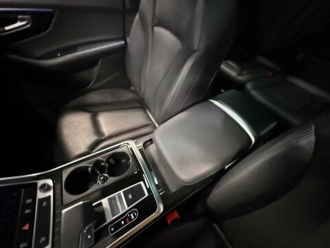 2023 Audi Q7 quattro Premium Plus 45 TFSI