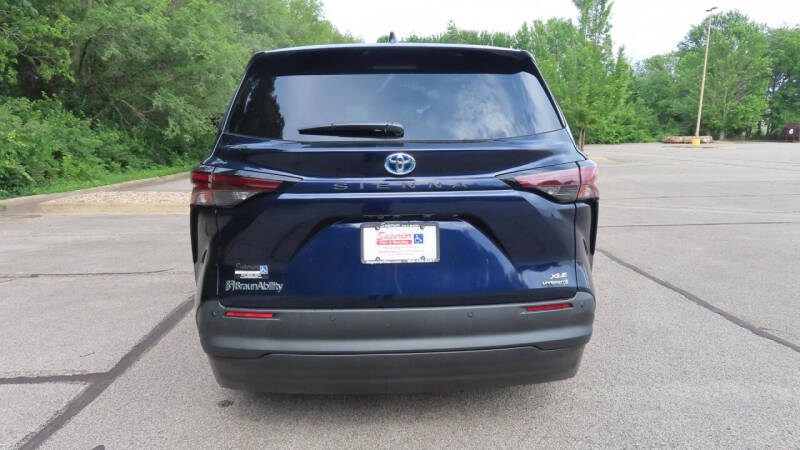 2024 Toyota Sienna