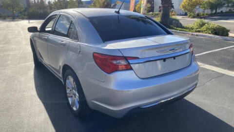 2011 Chrysler 200 Touring