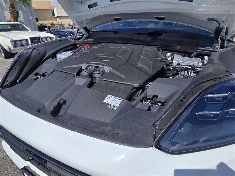 2024 Porsche Cayenne S