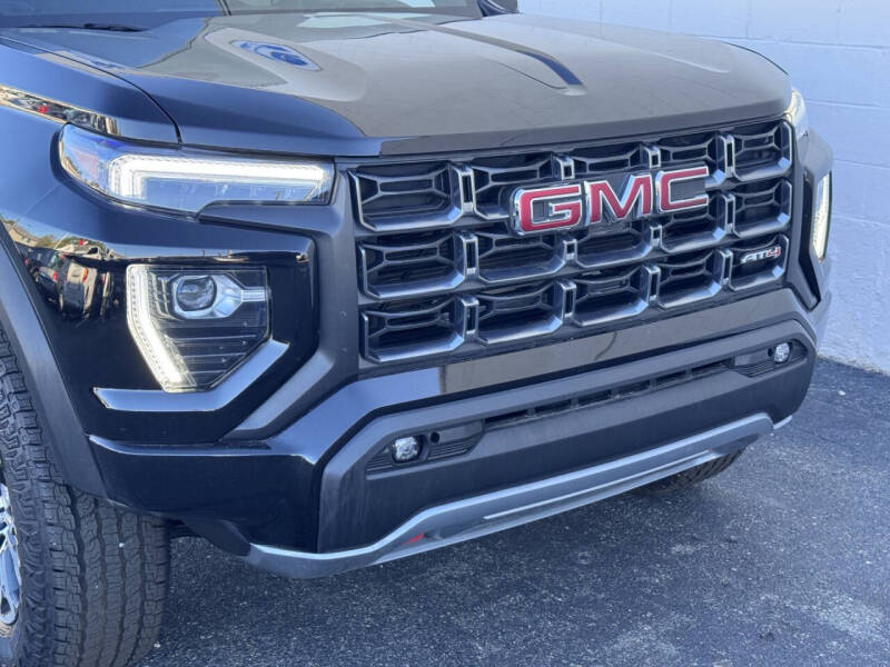 2024 GMC Canyon AT4