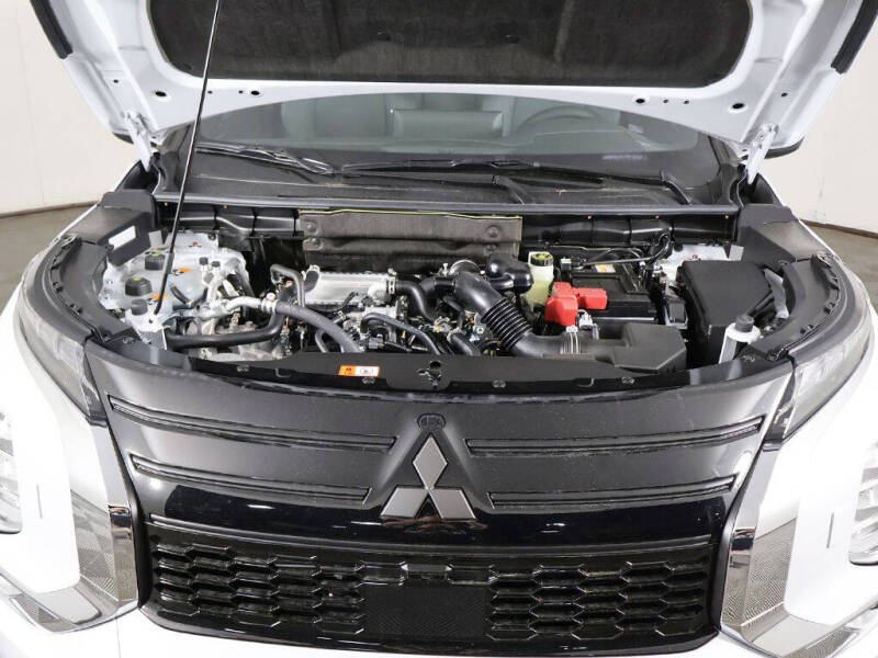 2026 Mitsubishi Outlander LE