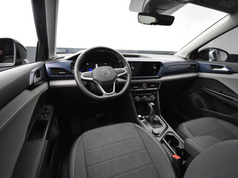 2024 Volkswagen Taos SE 4Motion