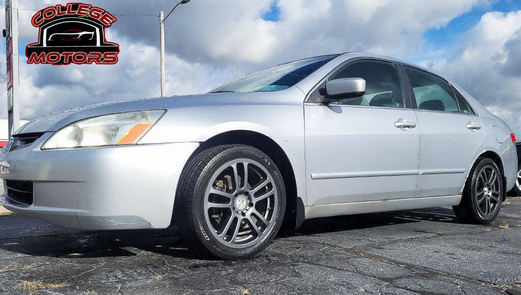 2004 Honda Accord for sale at COLLEGE MOTORS LLC in South Bend, IN