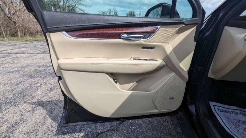 2018 Cadillac XT5 Premium Luxury