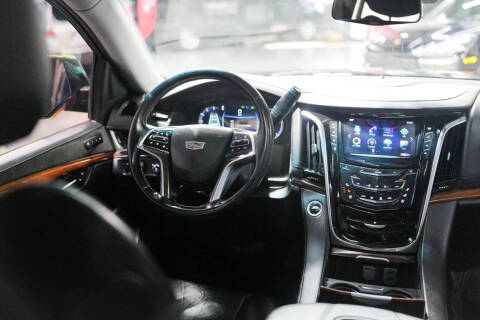 2018 Cadillac Escalade ESV Luxury