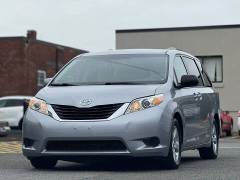 2012 Toyota Sienna
