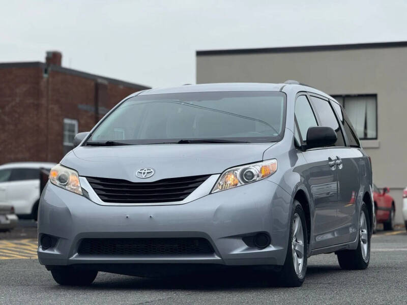 2012 Toyota Sienna