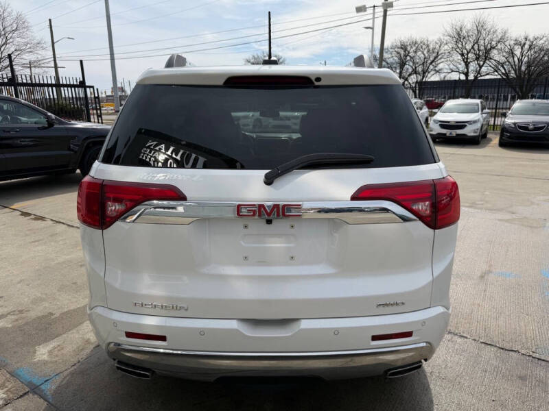 2018 GMC Acadia Denali