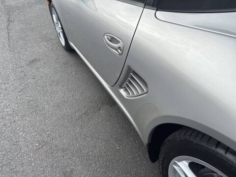 2005 Porsche Boxster