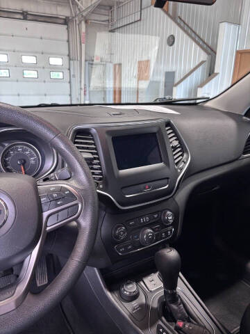 2019 Jeep Cherokee Latitude