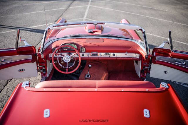 1956 Ford Thunderbird