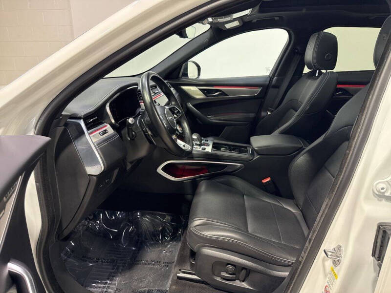 2025 Jaguar F-PACE P250 R-Dynamic S