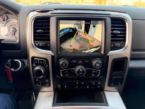 2017 RAM 1500 SLT