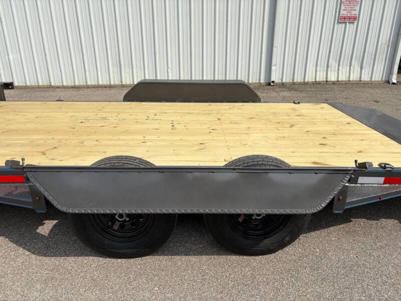 2025 BELLWETHER 7X20