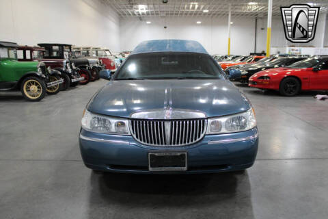 2001 Lincoln Town Car Executive