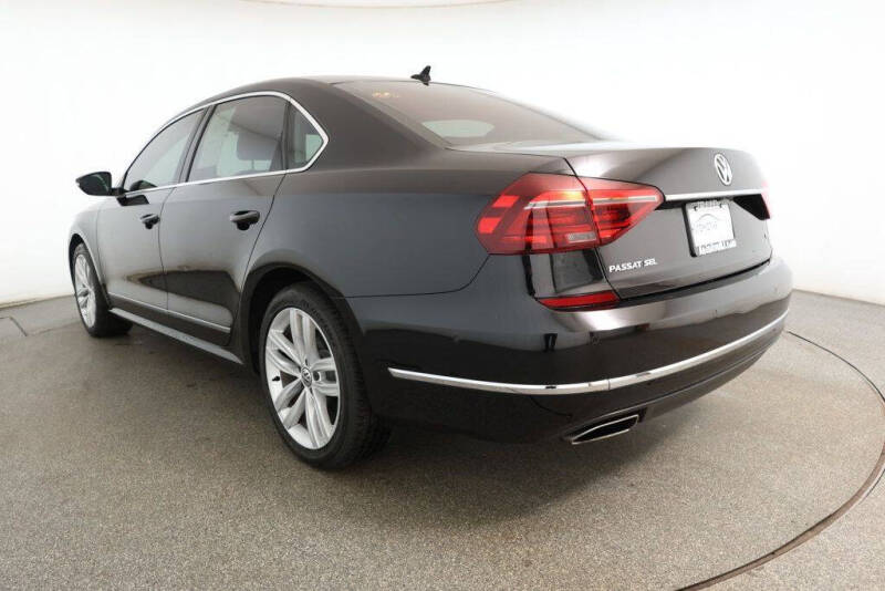 2018 Volkswagen Passat V6 SEL Premium