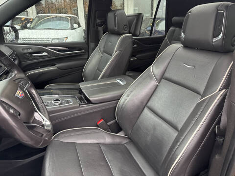 2021 Cadillac Escalade Sport