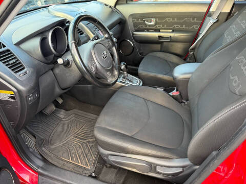 2013 Kia Soul +