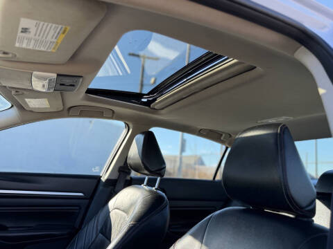 2023 Nissan Altima 2.5 SR