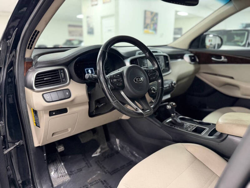 2016 Kia Sorento LX