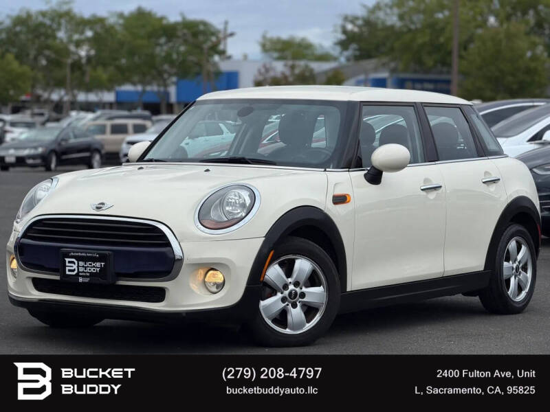 2017 MINI Hardtop 4 Door Cooper