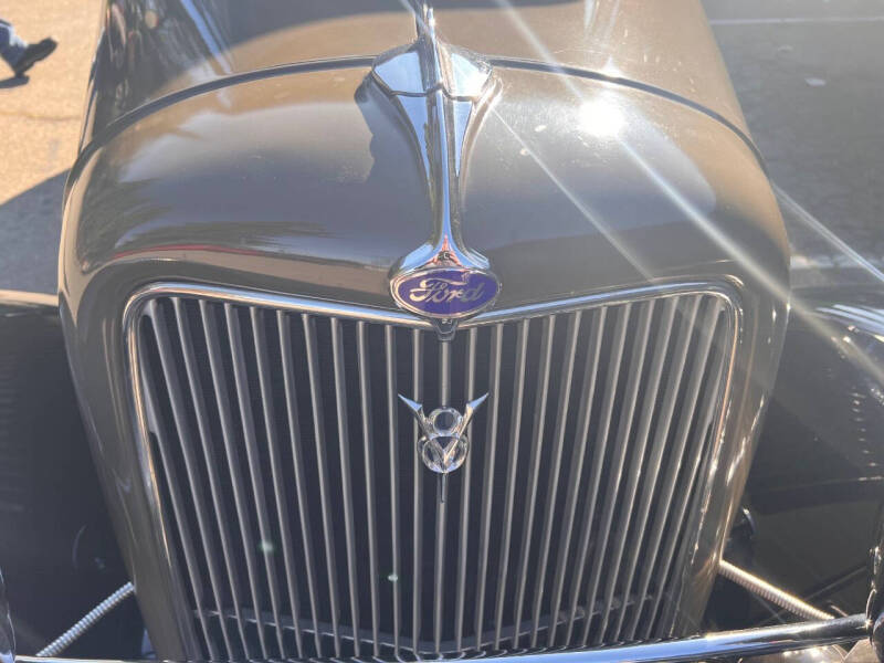 1934 Ford Custom