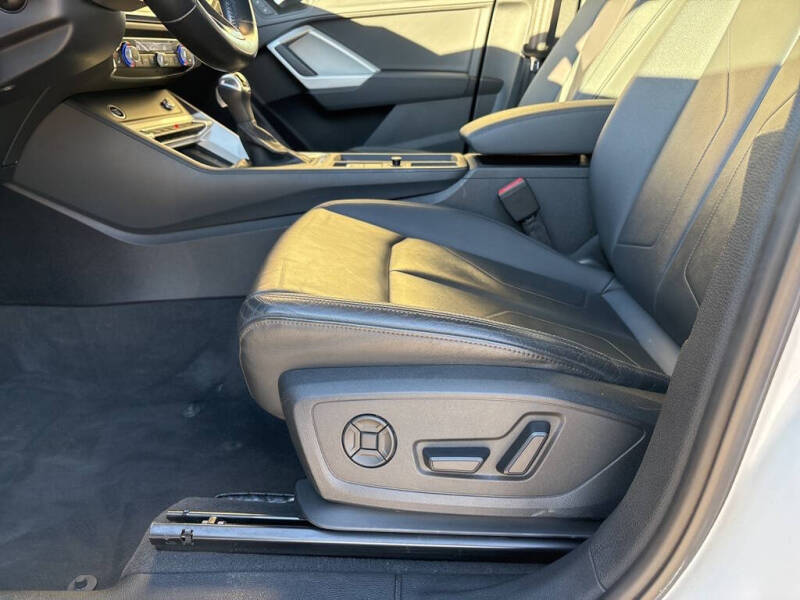 2024 Audi Q3 quattro S line Premium 45 TFSI