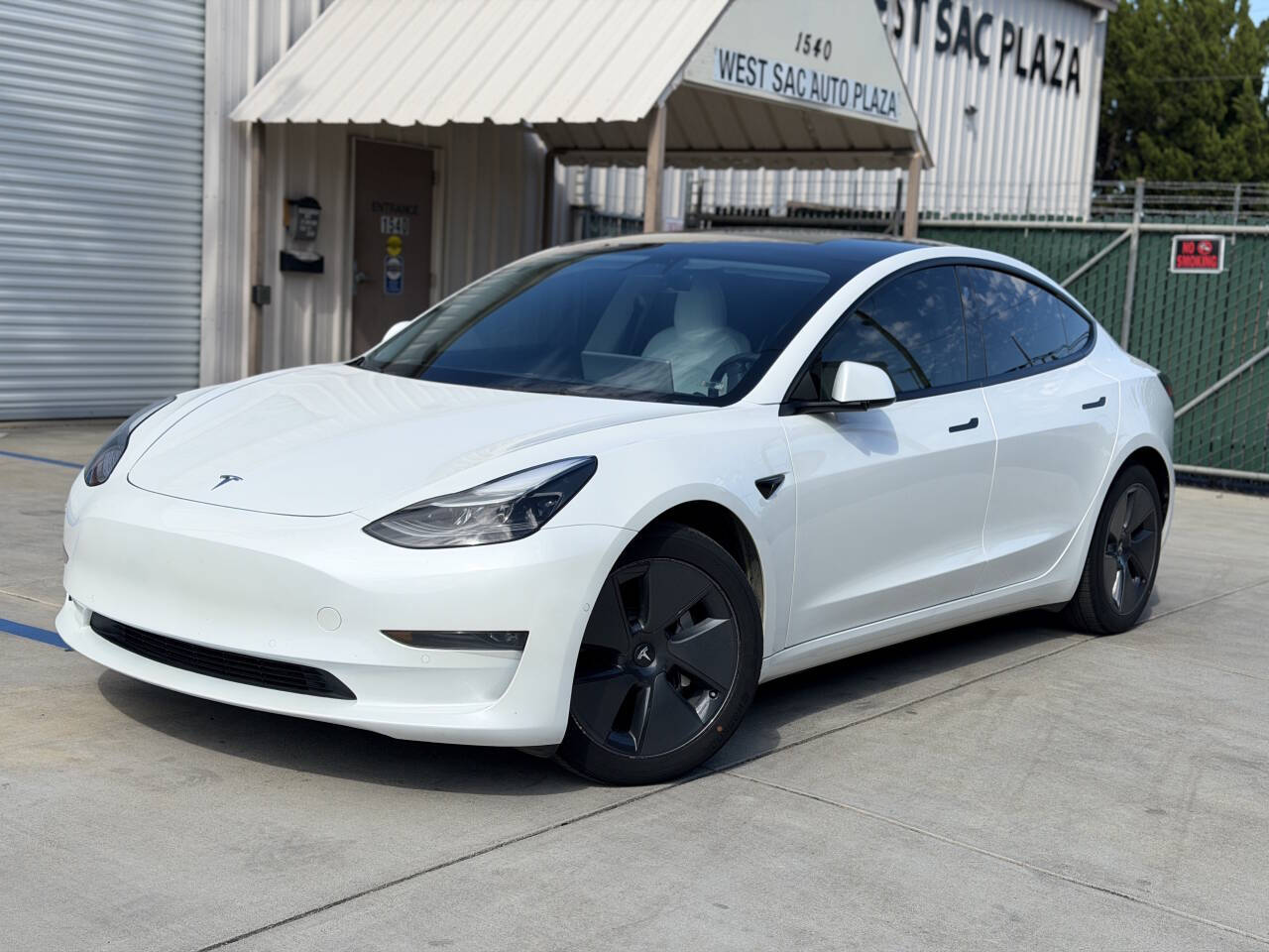 White 2022 Tesla Model 3 Long Range AWD Long Range 4dr Sedan 2