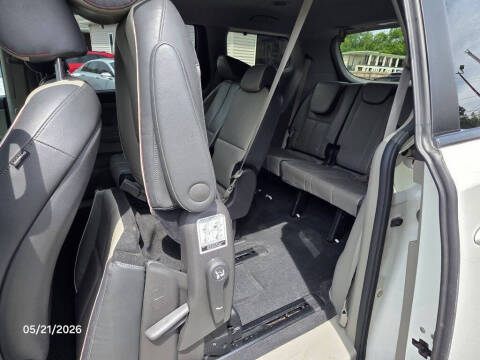 2017 Kia Sedona LX
