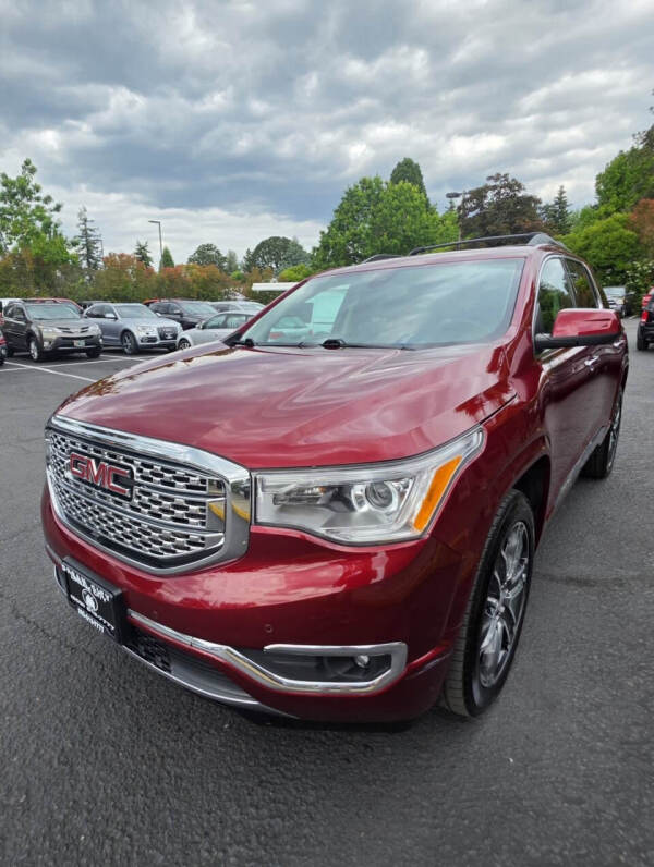 2017 GMC Acadia Denali