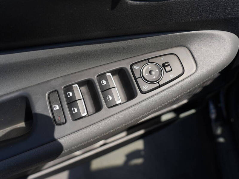 2021 Hyundai Santa Fe SE