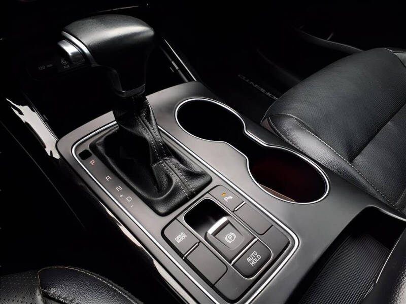 2019 Kia Sorento EX V6