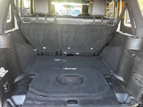 2015 Jeep Wrangler Unlimited Sahara