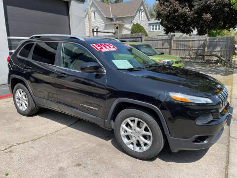 2016 Jeep Cherokee for sale at Tom's Auto Sales in Milwaukee WI