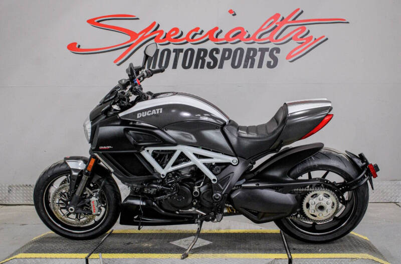 2015 Ducati Diavel
