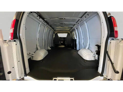 2025 GMC Savana 3500