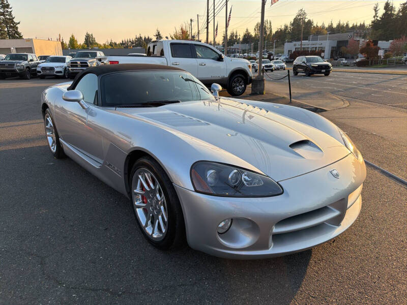 2004 Dodge Viper SRT-10