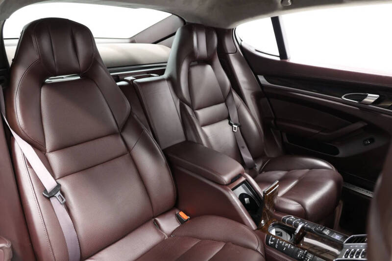 2015 Porsche Panamera 4S Executive