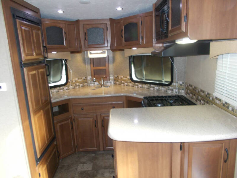 2014 Coachmen RV Liberty Edition