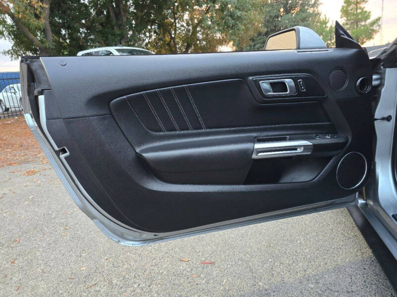 2023 Ford Mustang EcoBoost Premium