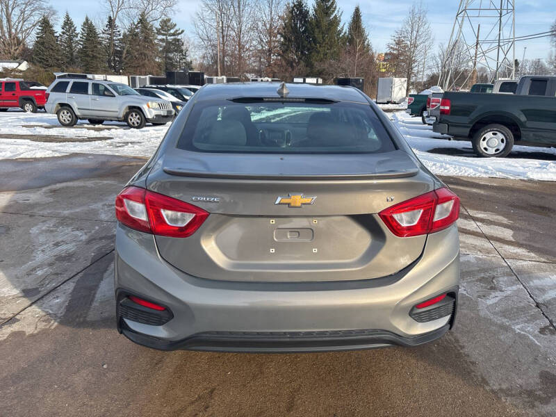 2017 Chevrolet Cruze LT Auto