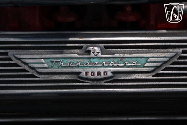 1957 Ford Thunderbird