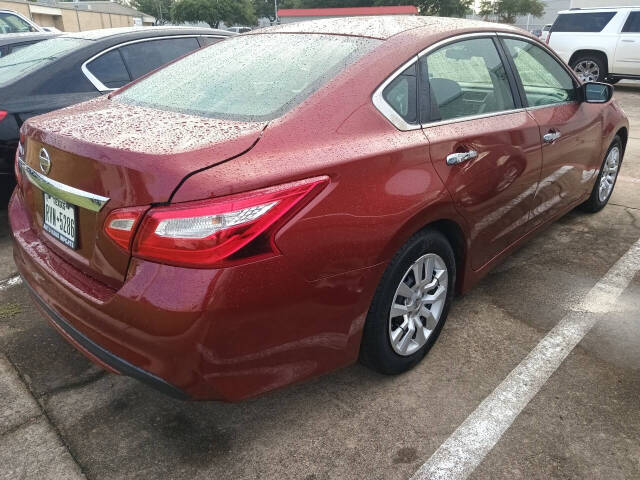 2016 Nissan Altima for sale at Auto Haus Imports in Grand Prairie, TX