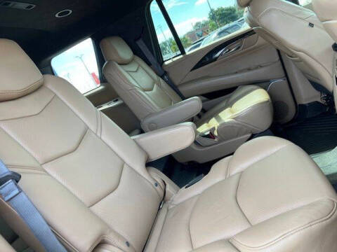 2019 Cadillac Escalade Platinum