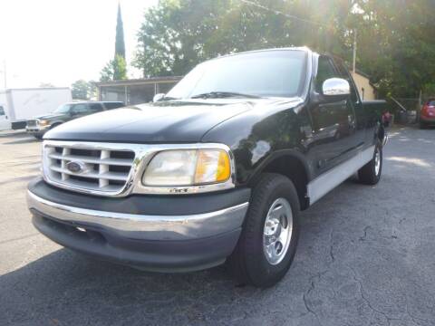 2000 Ford F-150 for sale at Lewis Page Auto Brokers in Gainesville GA
